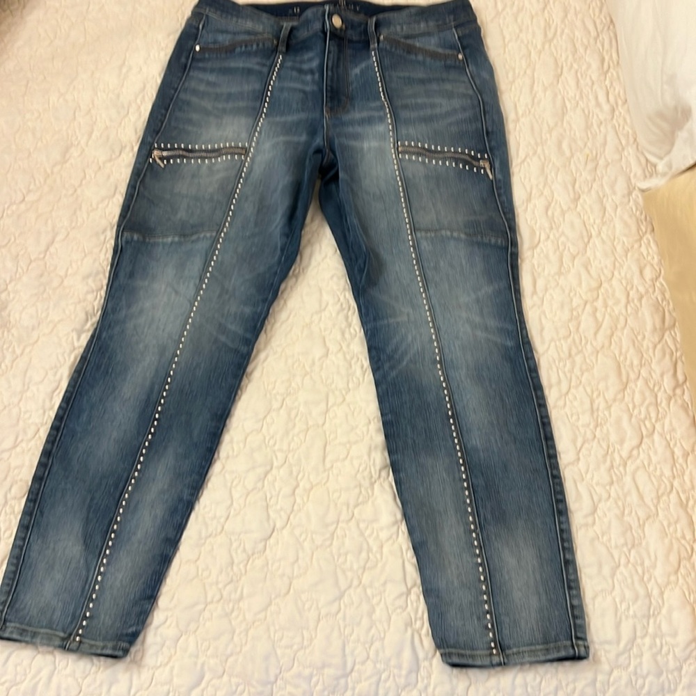 White House black market size 12 jeans with silver detail
